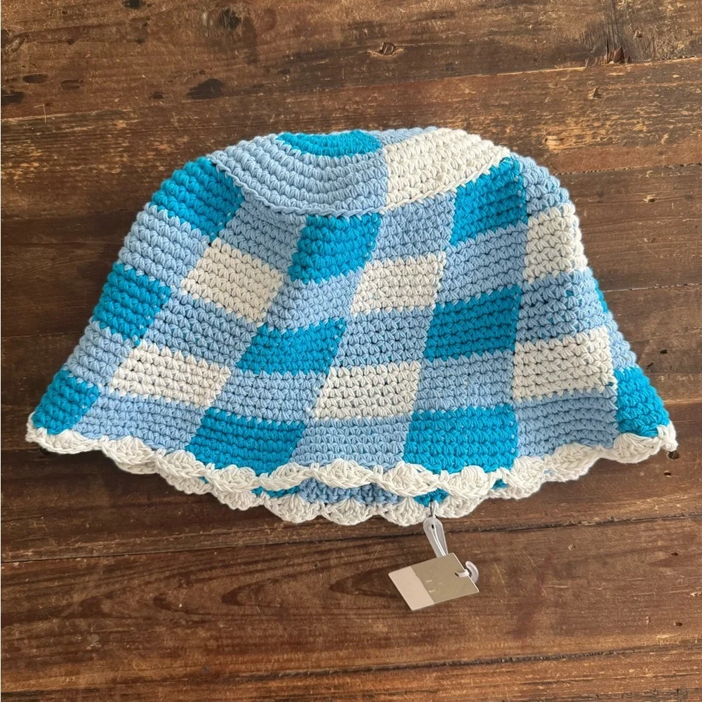 NEW! BP. Gingham Knit Bucket Hat in Blue/Cream